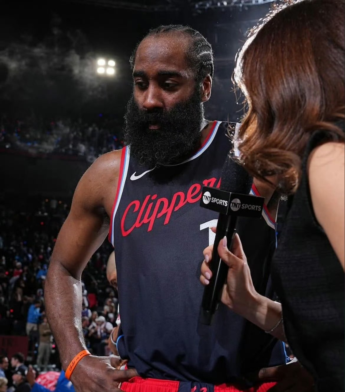 3377-哈登迎来十赛季高光表现，皇家马德里球迷沸腾！的简单介绍